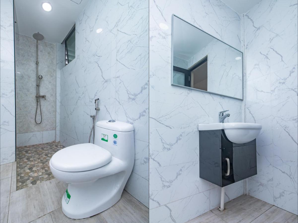 Oyo 90105 Towermas Hotel Сибу Экстерьер фото